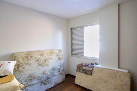 Apartamento para alugar com 350m², 5 quartos e 3 vagas Apartamento para alugar com 350m², 5 quartos e 3 vagasQuarto 2