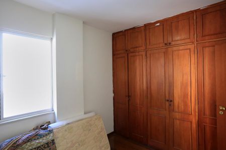 Apartamento para alugar com 350m², 5 quartos e 3 vagas Apartamento para alugar com 350m², 5 quartos e 3 vagasQuarto 2