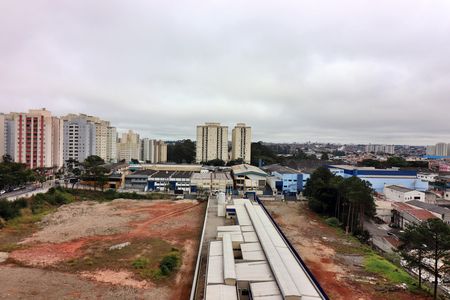 Sala Vista  de apartamento para alugar com 2 quartos, 61m² em Conjunto Habitacional Calux, São Bernardo do Campo