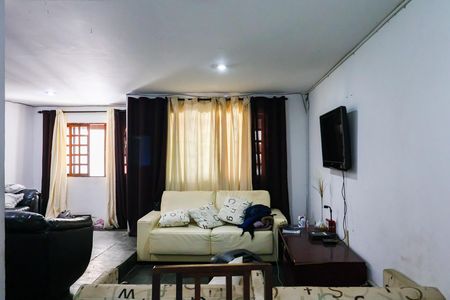 Casa à venda com 191m², 4 quartos e 2 vagas Casa à venda com 191m², 4 quartos e 2 vagasSala
