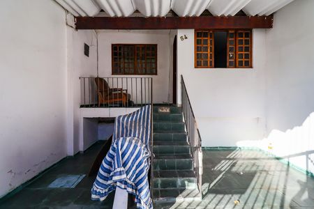 Casa à venda com 191m², 4 quartos e 2 vagas Casa à venda com 191m², 4 quartos e 2 vagasÁrea externa