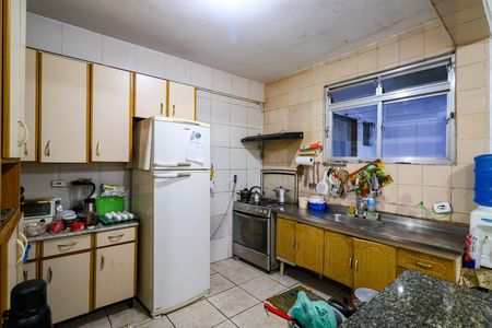 Casa à venda com 191m², 4 quartos e 2 vagas Casa à venda com 191m², 4 quartos e 2 vagasCozinha