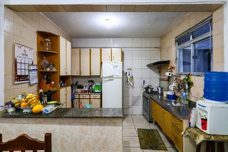 Casa à venda com 191m², 4 quartos e 2 vagas Casa à venda com 191m², 4 quartos e 2 vagasSala de jantar