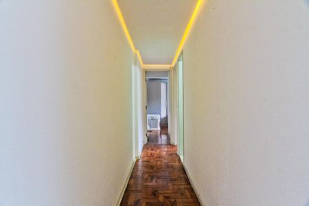 Apartamento à venda com 65m², 2 quartos e 1 vagaCorredor