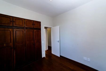 Apartamento para alugar com 110m², 3 quartos e 1 vaga Apartamento para alugar com 110m², 3 quartos e 1 vagaQuarto 2