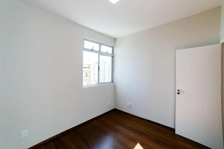Apartamento para alugar com 110m², 3 quartos e 1 vaga Apartamento para alugar com 110m², 3 quartos e 1 vagaSuíte
