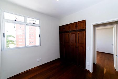 Apartamento para alugar com 110m², 3 quartos e 1 vaga Apartamento para alugar com 110m², 3 quartos e 1 vagaQuarto 2