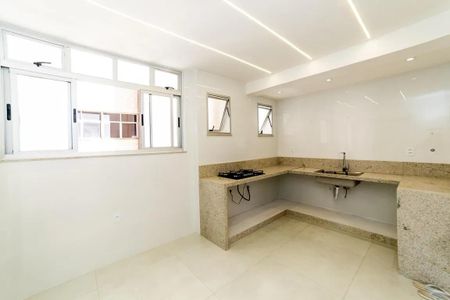 Cozinha de apartamento para alugar com 3 quartos, 110m² em Santa Efigênia, Belo Horizonte