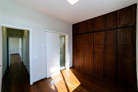 Apartamento para alugar com 110m², 3 quartos e 1 vaga Apartamento para alugar com 110m², 3 quartos e 1 vagaSuíte