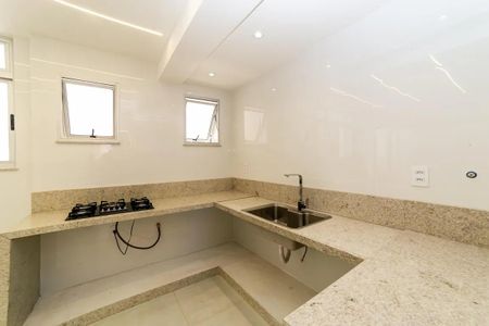 Cozinha de apartamento para alugar com 3 quartos, 110m² em Santa Efigênia, Belo Horizonte