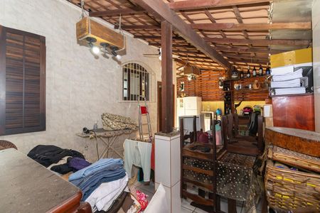 Casa à venda com 200m², 3 quartos e 1 vaga Casa à venda com 200m², 3 quartos e 1 vagaÁrea de Serviço