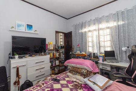 Casa à venda com 200m², 3 quartos e 1 vaga Casa à venda com 200m², 3 quartos e 1 vagaSuíte
