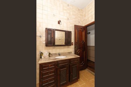 Banheiro Social de casa à venda com 3 quartos, 200m² em Realengo, Rio de Janeiro