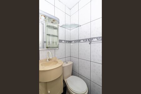 Casa à venda com 200m², 3 quartos e 1 vaga Casa à venda com 200m², 3 quartos e 1 vagaBanheiro de Serviço