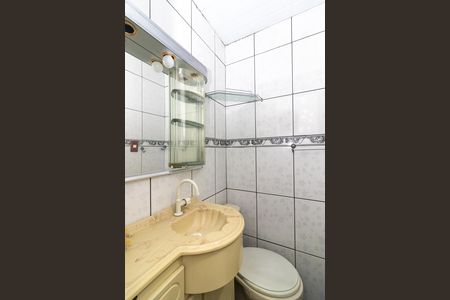 Casa à venda com 200m², 3 quartos e 1 vaga Casa à venda com 200m², 3 quartos e 1 vagaBanheiro de Serviço