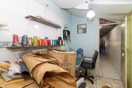 Casa à venda com 200m², 3 quartos e 1 vaga Casa à venda com 200m², 3 quartos e 1 vagaQuarto de Serviço
