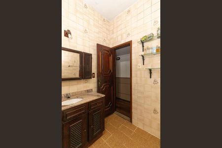 Casa à venda com 200m², 3 quartos e 1 vaga Casa à venda com 200m², 3 quartos e 1 vagaBanheiro Social