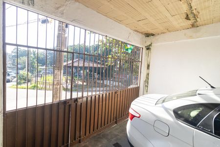 Garagem de casa à venda com 3 quartos, 200m² em Realengo, Rio de Janeiro