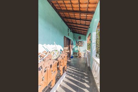 Varanda de casa à venda com 3 quartos, 200m² em Realengo, Rio de Janeiro