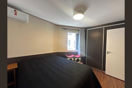 Casa de condomínio à venda com 179m², 3 quartos e 2 vagas Casa de condomínio à venda com 179m², 3 quartos e 2 vagasSuíte 1