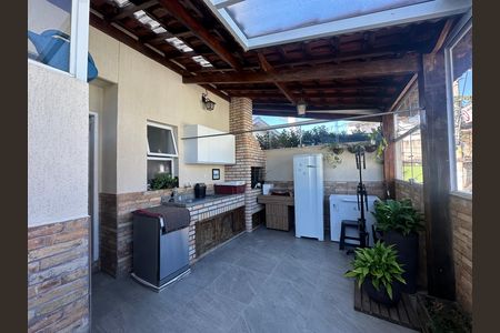 Casa de condomínio à venda com 179m², 3 quartos e 2 vagas Casa de condomínio à venda com 179m², 3 quartos e 2 vagasQuintal