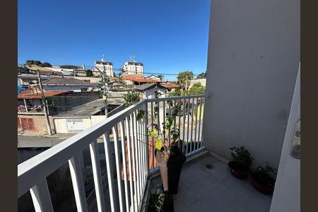 Casa de condomínio à venda com 179m², 3 quartos e 2 vagas Casa de condomínio à venda com 179m², 3 quartos e 2 vagasVaranda