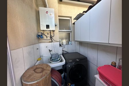 Casa de condomínio à venda com 179m², 3 quartos e 2 vagas Casa de condomínio à venda com 179m², 3 quartos e 2 vagasÁrea de Serviço