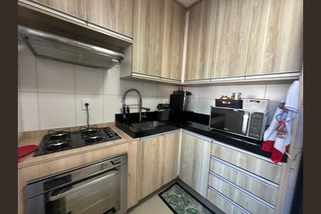 Casa de condomínio à venda com 179m², 3 quartos e 2 vagas Casa de condomínio à venda com 179m², 3 quartos e 2 vagasCozinha
