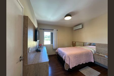 Casa de condomínio à venda com 179m², 3 quartos e 2 vagas Casa de condomínio à venda com 179m², 3 quartos e 2 vagasSuíte 3