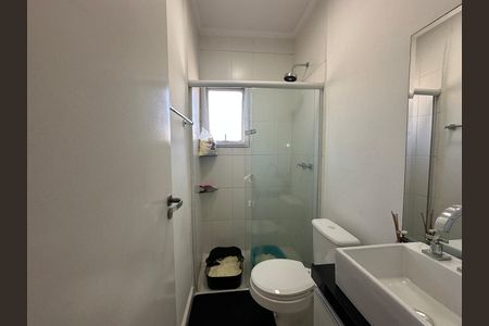 Casa de condomínio à venda com 179m², 3 quartos e 2 vagas Casa de condomínio à venda com 179m², 3 quartos e 2 vagasBanheiro da Suíte 2
