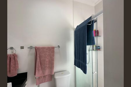 Casa de condomínio à venda com 179m², 3 quartos e 2 vagas Casa de condomínio à venda com 179m², 3 quartos e 2 vagasBanheiro da Suíte 3