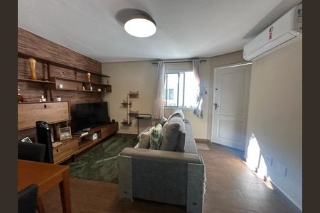 Casa de condomínio à venda com 179m², 3 quartos e 2 vagas Casa de condomínio à venda com 179m², 3 quartos e 2 vagasSala