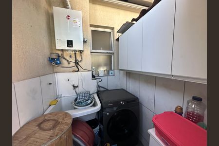 Área de Serviço de casa de condomínio à venda com 3 quartos, 179m² em Vila Sao Luiz (valparaizo), Barueri
