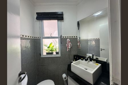 Casa de condomínio à venda com 179m², 3 quartos e 2 vagas Casa de condomínio à venda com 179m², 3 quartos e 2 vagasLavabo