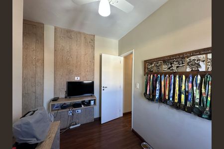 Casa de condomínio à venda com 179m², 3 quartos e 2 vagas Casa de condomínio à venda com 179m², 3 quartos e 2 vagasSuíte 2