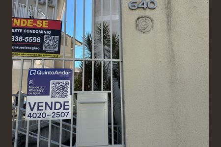Casa de condomínio à venda com 179m², 3 quartos e 2 vagas Casa de condomínio à venda com 179m², 3 quartos e 2 vagasFachada