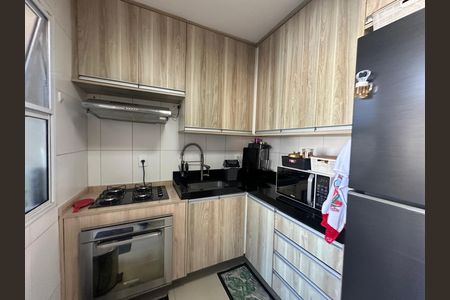 Cozinha de casa de condomínio à venda com 3 quartos, 179m² em Vila Sao Luiz (valparaizo), Barueri