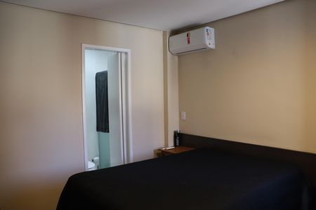 Casa de condomínio à venda com 179m², 3 quartos e 2 vagas Casa de condomínio à venda com 179m², 3 quartos e 2 vagasSuíte 1
