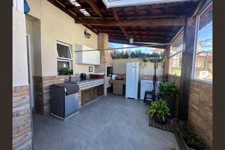Quintal de casa de condomínio à venda com 3 quartos, 179m² em Vila Sao Luiz (valparaizo), Barueri