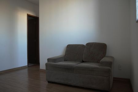 Sala de apartamento para alugar com 2 quartos, 54m² em Paineiras, Juiz de Fora
