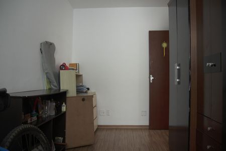 Quarto 2 de apartamento para alugar com 2 quartos, 54m² em Paineiras, Juiz de Fora