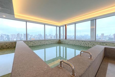 Apartamento para alugar com 24m², 1 quarto e sem vaga Apartamento para alugar com 24m², 1 quarto e sem vagaÁrea comum - Piscina