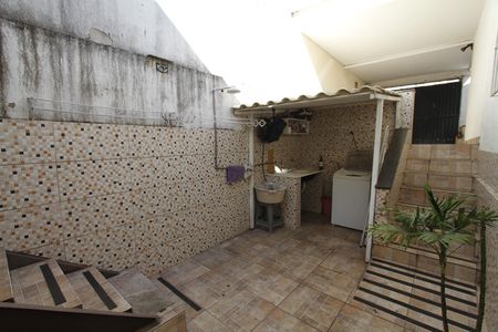 Área de Serviço de casa à venda com 3 quartos, 200m² em Carlos Prates, Belo Horizonte