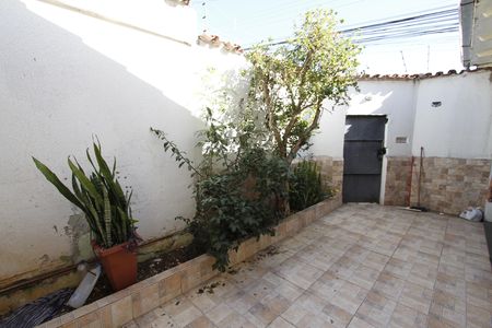 Varanda de casa à venda com 3 quartos, 200m² em Carlos Prates, Belo Horizonte