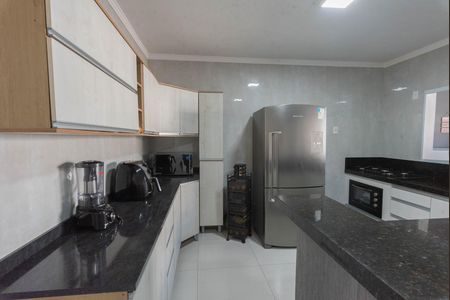 Casa à venda com 204m², 4 quartos e 3 vagasCozinha