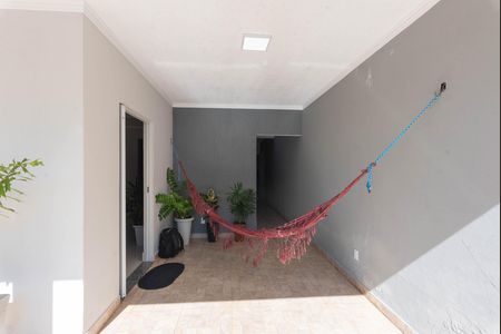 Casa à venda com 204m², 4 quartos e 3 vagasFachada