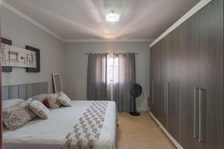 Casa à venda com 204m², 4 quartos e 3 vagasSuíte