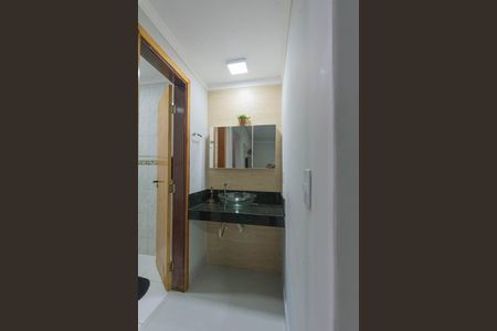 Casa à venda com 204m², 4 quartos e 3 vagasBanheiro 2