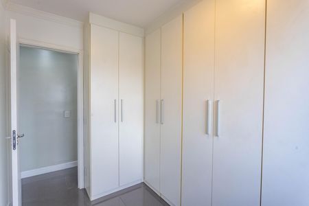 Quarto 1 de apartamento à venda com 2 quartos, 47m² em Canhema, Diadema