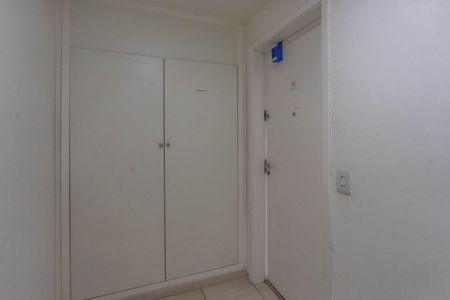 Apartamento à venda com 47m², 2 quartos e 1 vagaEntrada co lockbox 